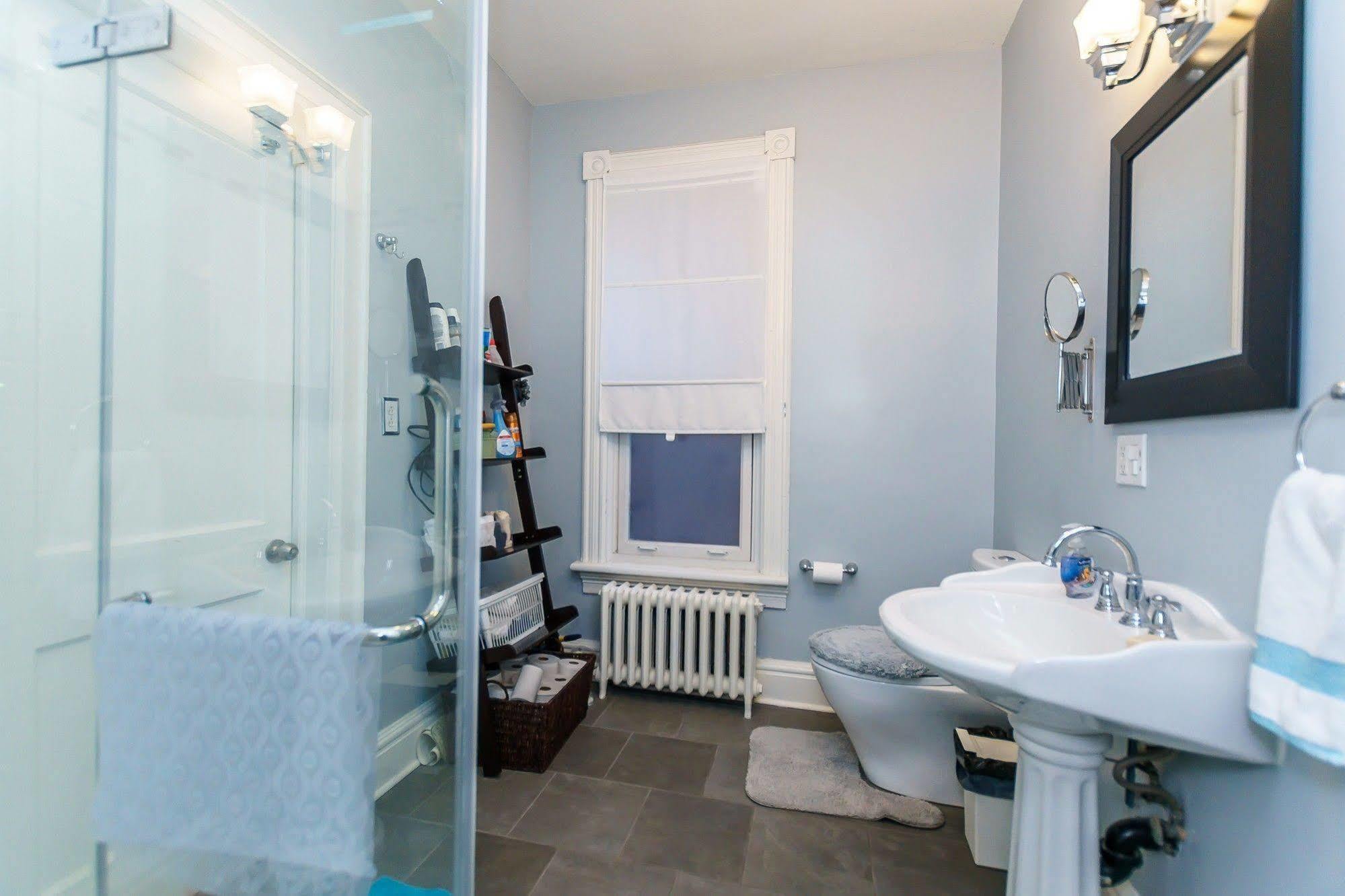 Elliott House Bed & Breakfast Торонто Экстерьер фото