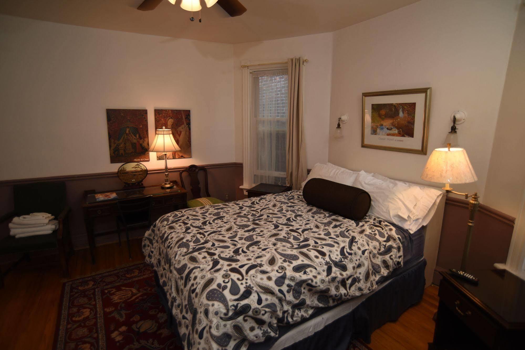Elliott House Bed & Breakfast Торонто Экстерьер фото
