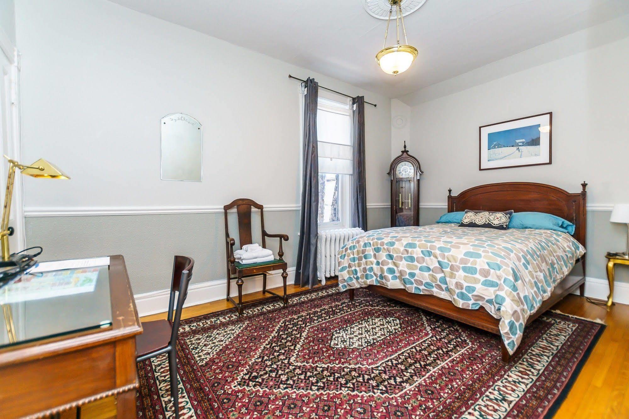 Elliott House Bed & Breakfast Торонто Экстерьер фото