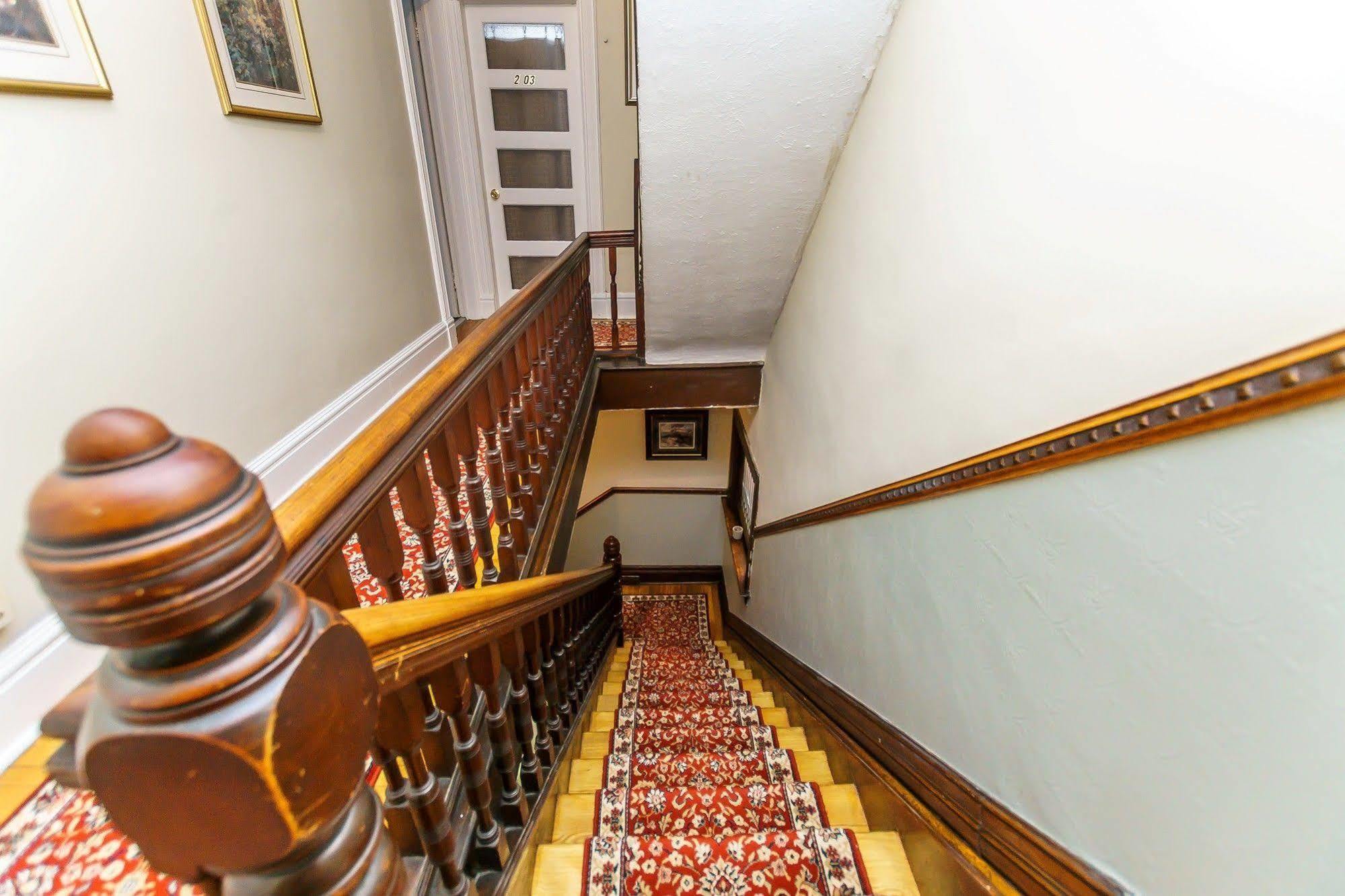 Elliott House Bed & Breakfast Торонто Экстерьер фото